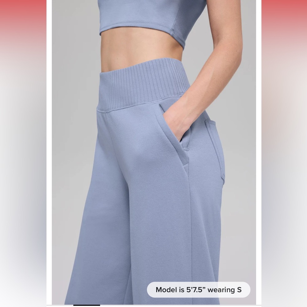 ALO Yoga Serenity Wide Leg Sweatpant Large Limited: Winter Frost NWT NEW pants - Picture 3 of 16